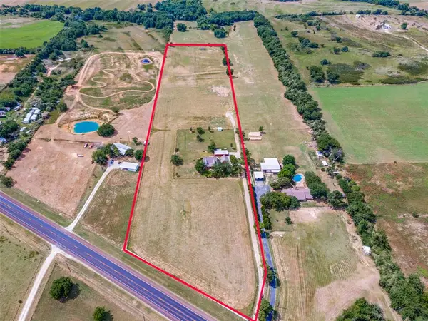 9879 W Highway 199, Poolville, TX 76487