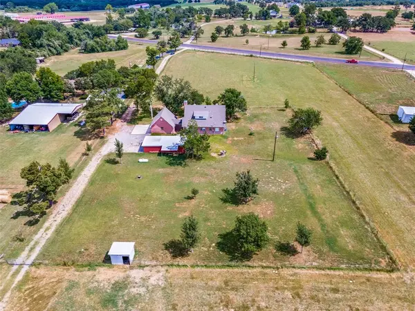 9879 W Highway 199, Poolville, TX 76487