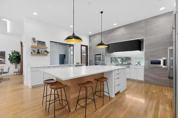 6915 Pasadena Avenue, Dallas, TX 75214