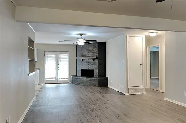 1018 N Lucas Drive, Grapevine, TX 76051