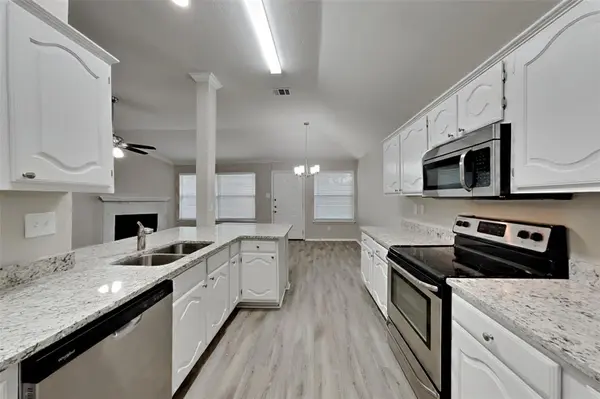 853 Atchison Drive, Saginaw, TX 76131