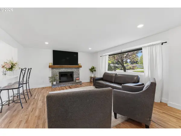 11910 NE 6TH ST, Vancouver, WA 98684