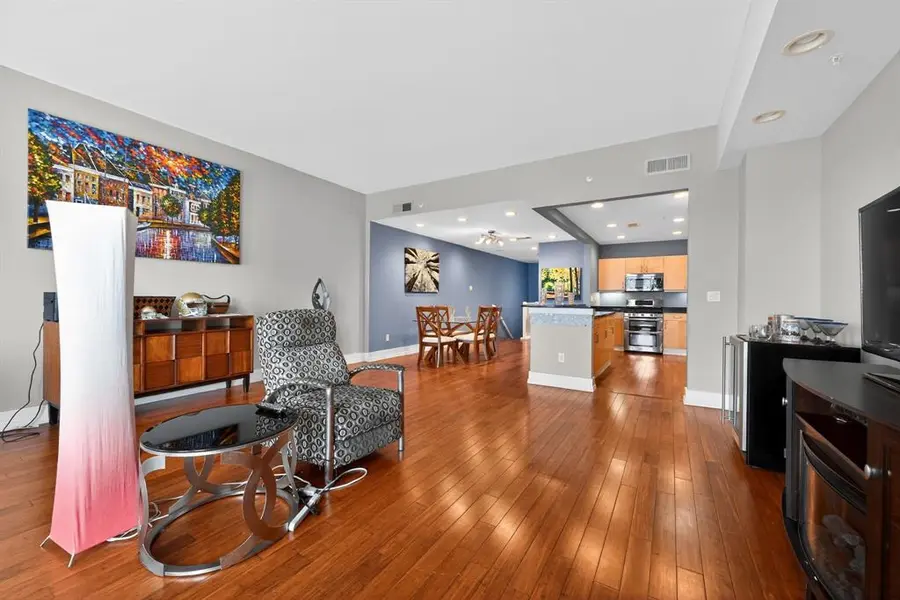 5055 Addison Circle #713, Addison, TX 75001