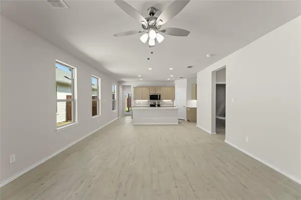 1641 Meadow Crest Drive, Aubrey, TX 76227