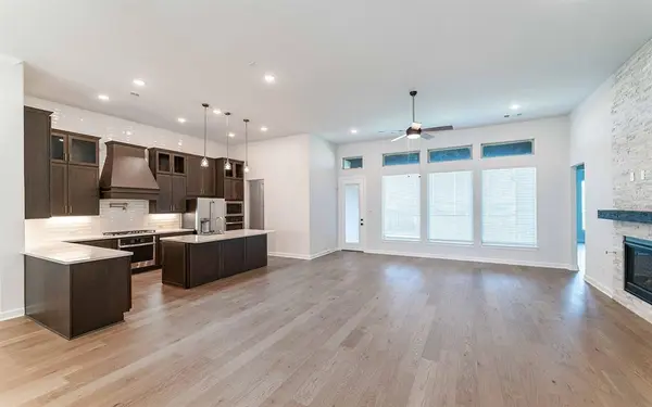 2008 Casting Ridge, Mesquite, TX 75181