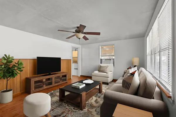 205 College Street, Chico, TX 76431