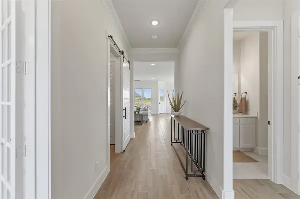 2433 Meteor Drive, Krum, TX 76249