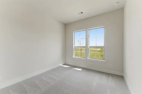 2433 Meteor Drive, Krum, TX 76249