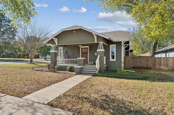 2844 S Adams Street, Fort Worth, TX 76110
