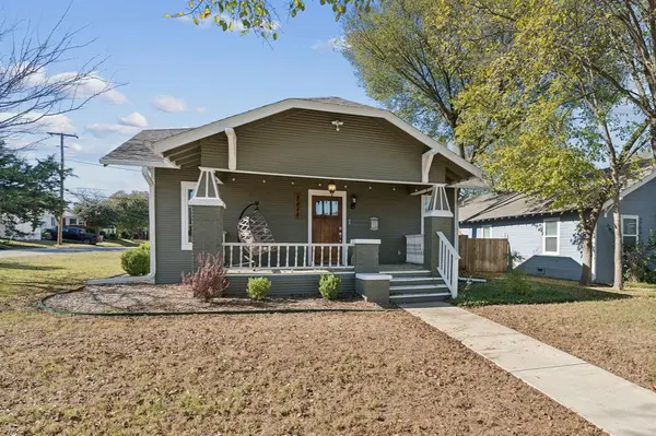 2844 S Adams Street, Fort Worth, TX 76110