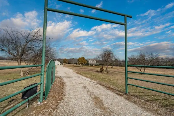 10899 County Road 496, Princeton, TX 75407