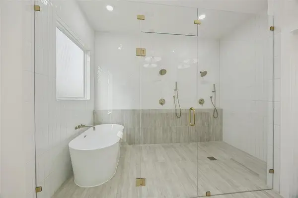 3910 Harlingen, Dallas, TX 75212