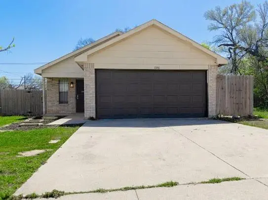1348 E MADDOX, Fort Worth, TX 76104