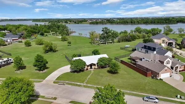 348 Hardwicke Lane, Little Elm, TX 75068