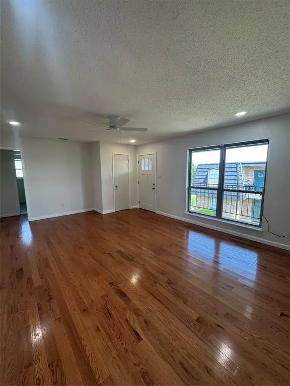 9519 Westpark Drive, Benbrook, TX 76126