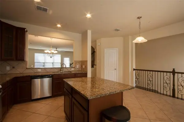 7825 Fox Horn Drive, Irving, TX 75063