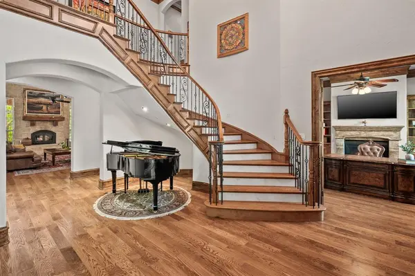 5412 Oakfield Drive, Mckinney, TX 75071