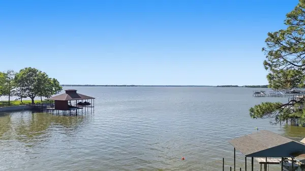 114 Trails End Street, Mabank, TX 75156