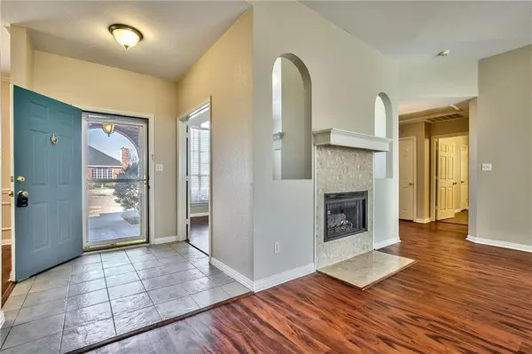 4424 Maple Shade Avenue, Sachse, TX 75048