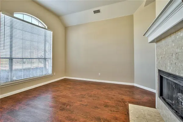 4424 Maple Shade Avenue, Sachse, TX 75048