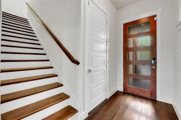 7880 Minglewood Lane, Dallas, TX 75231