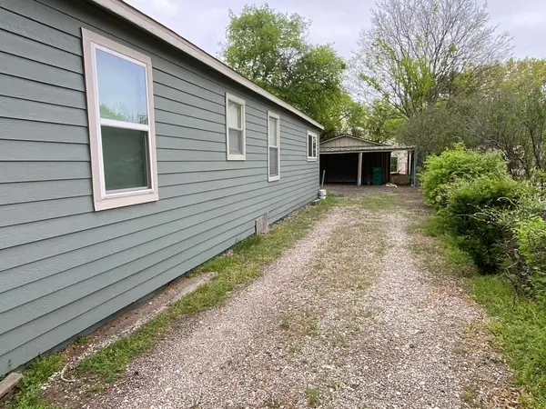 161 Hood Street, Cedar Hill, TX 75104