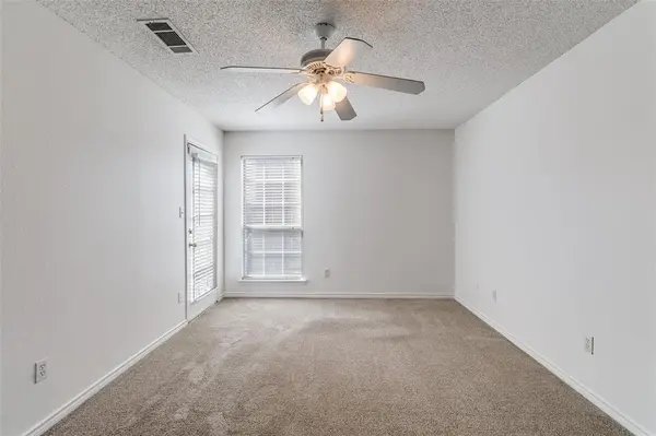 8418 Towneship Lane, Dallas, TX 75243