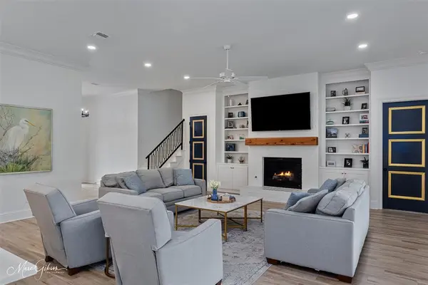 1028 Horizon Hill Drive, Shreveport, LA 71106