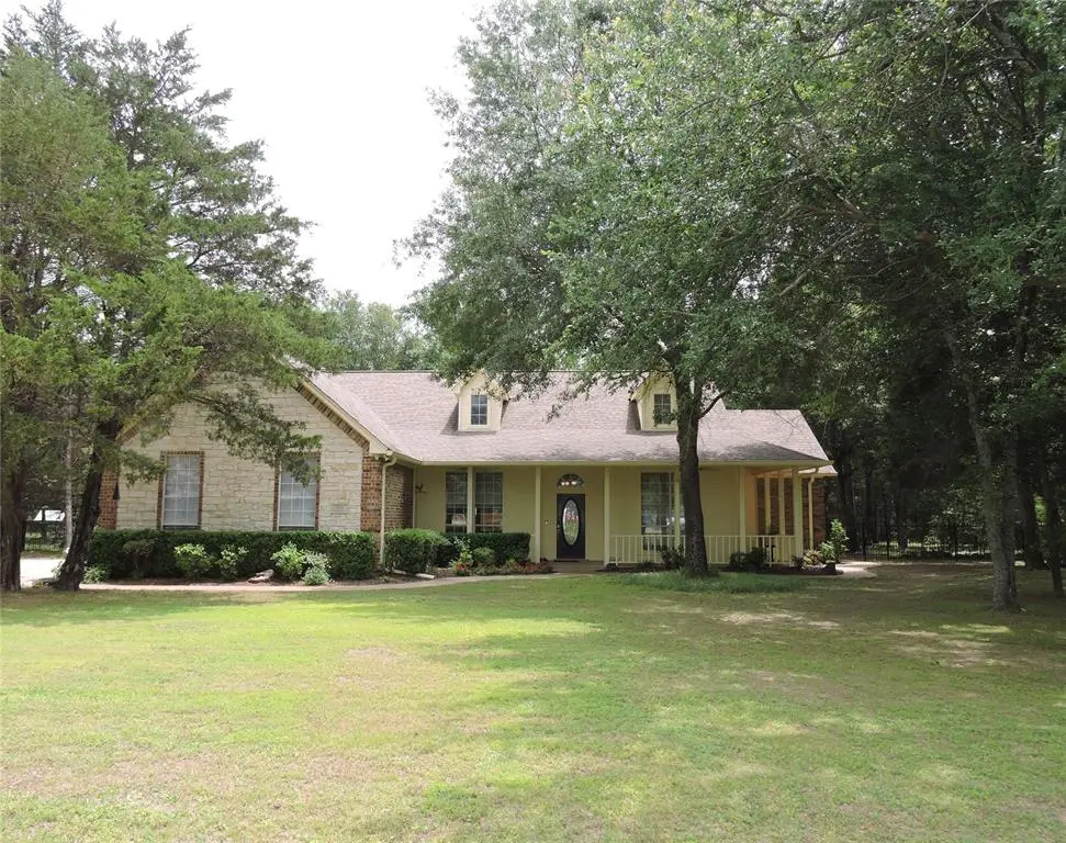 1176 Country Bend Drive, Post Oak Bend, TX 75142