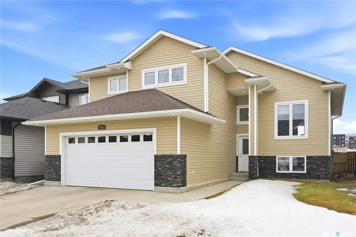 1007 Glacial Shores COMMON, Saskatoon, SK S7S 1N1