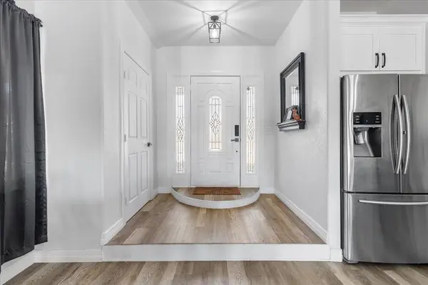 6837 Briar Road, Azle, TX 76020