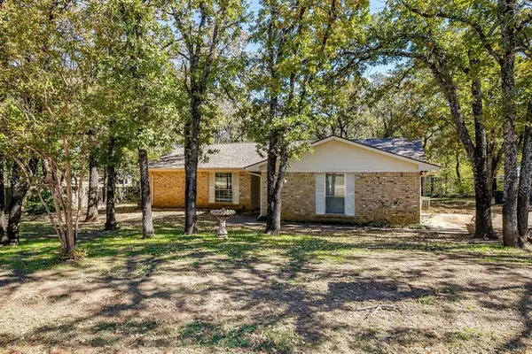 4528 Oak Drive,  Alvarado,  TX 76009