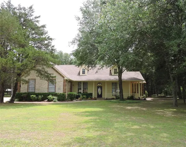 1176 Country Bend Drive, Post Oak Bend, TX 75142