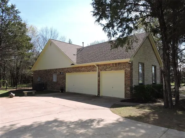 1176 Country Bend Drive, Post Oak Bend, TX 75142