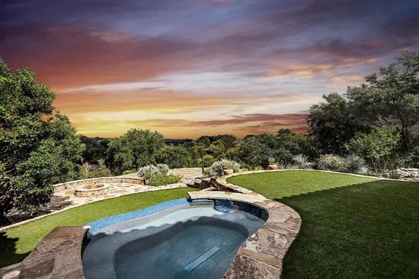 26804 Masters Parkway, Spicewood, TX 78669