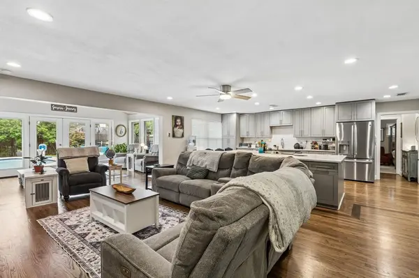 14371 Olympic Drive, Farmers Branch, TX 75234