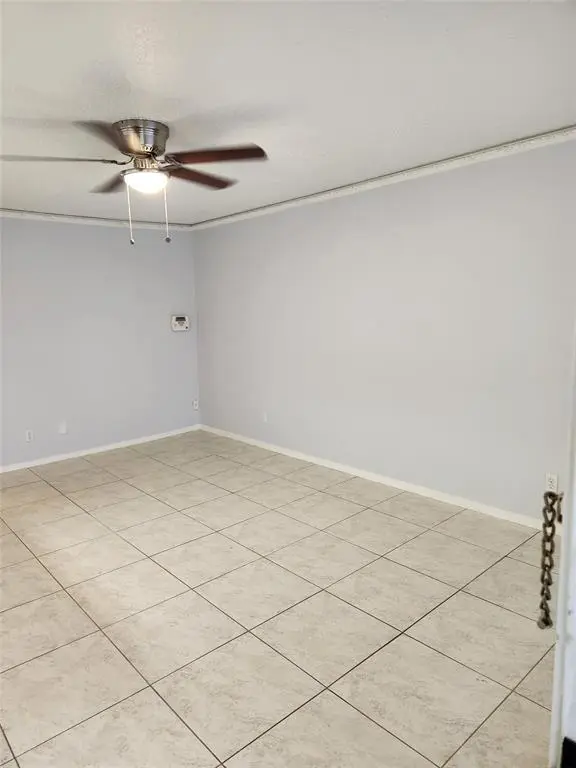 3624 Parkridge Drive #213, Dallas, TX 75234