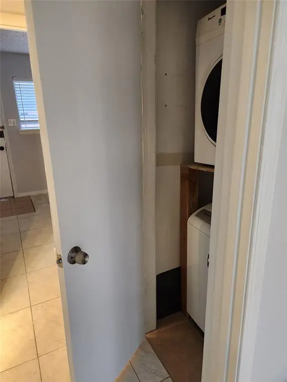 3624 Parkridge Drive #213, Dallas, TX 75234