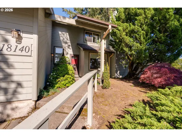 18140 STONEWOOD DR, Gladstone, OR 97027