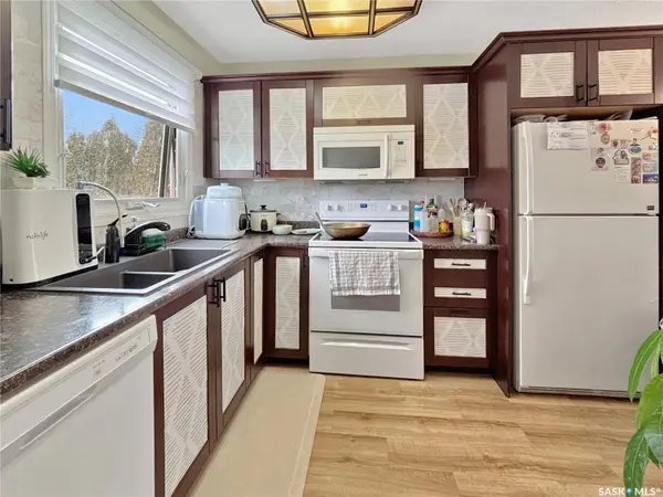 10216 Borden CRESCENT, North Battleford, SK S9A 3A1