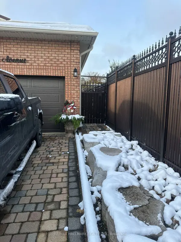 190 Falstaff AVE #BSMT, Toronto W04, ON M6L 3C3