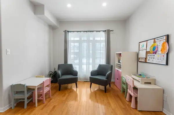 975 Bluffwood AVE, Kingston, ON K7K 7K5