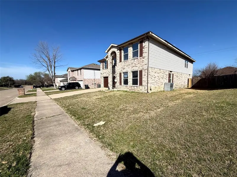 7919 Mosstree Drive, Arlington, TX 76001