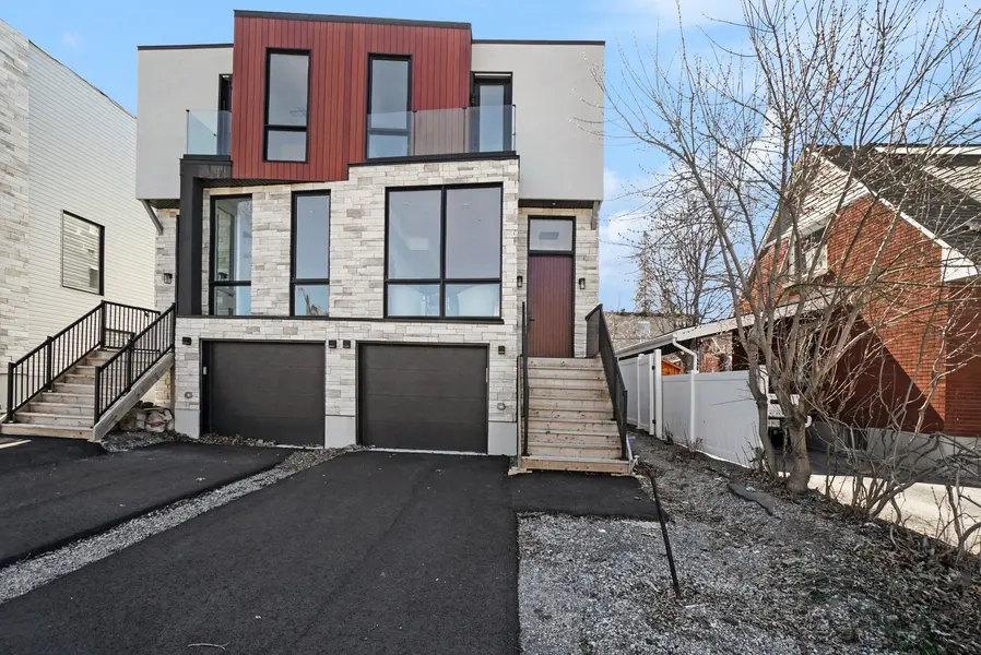 826 Alpine AVE, Britannia Heights - Queensway Terrace N And Area, ON K2B 5R6