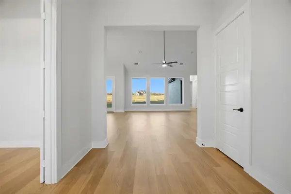 230 Waterfall Ranch Road, Waxahachie, TX 75167