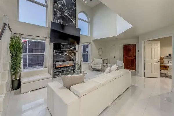 1349 Jeanette Way, Carrollton, TX 75006