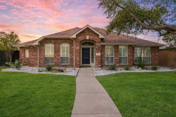 2071 GARRISON Drive, Rockwall, TX 75032