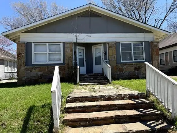 2115 Hurley Avenue, Fort Worth, TX 76110