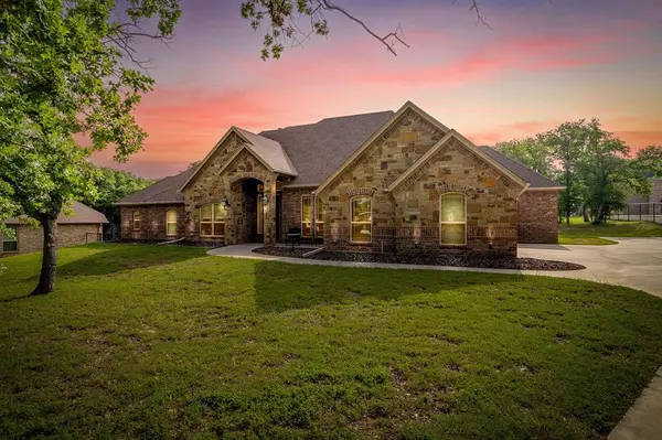 152 Arbor Terrace, Weatherford, TX 76087