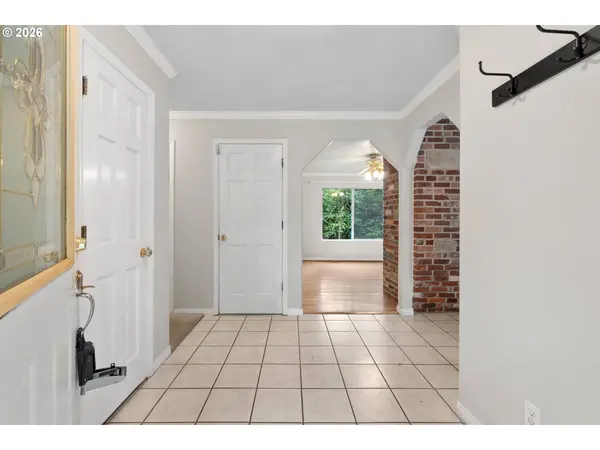 1660 SW ROYAL DR, West Linn, OR 97068